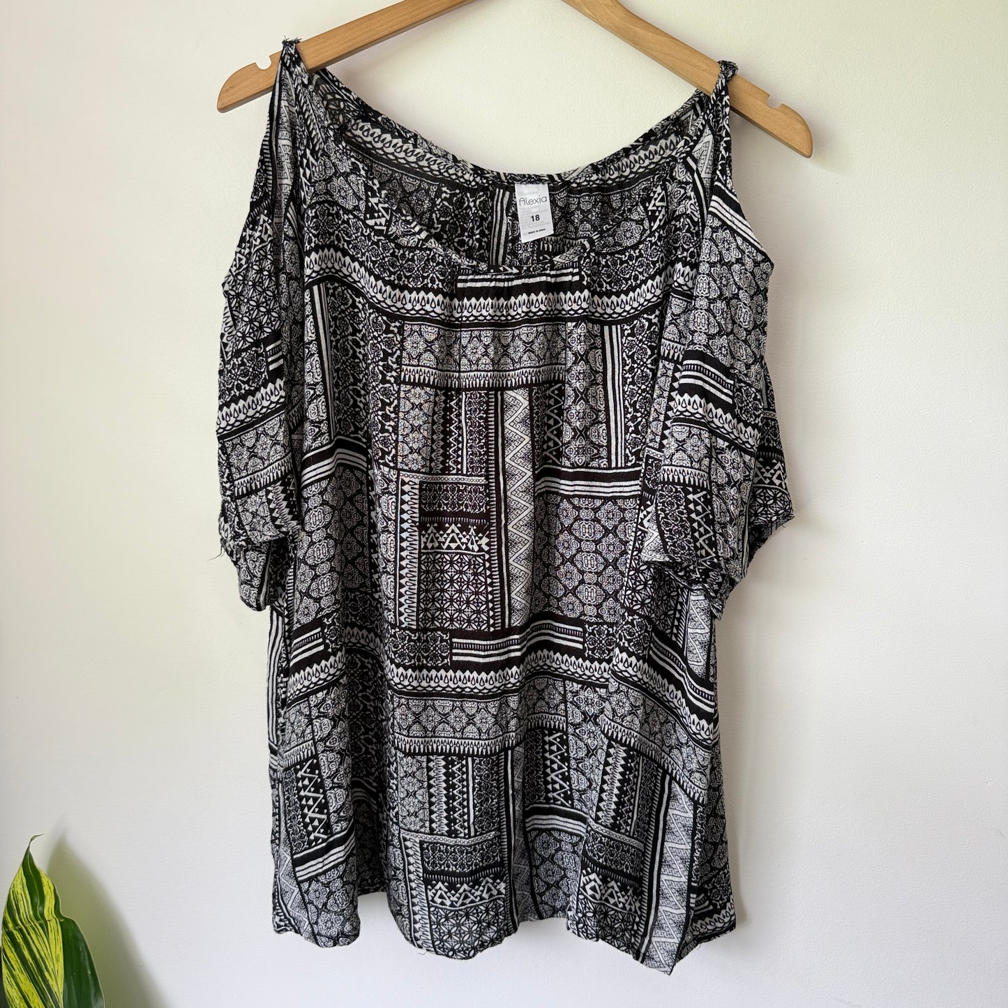 ALEXIA Patchwork Off Shoulder Top Black & White - 18