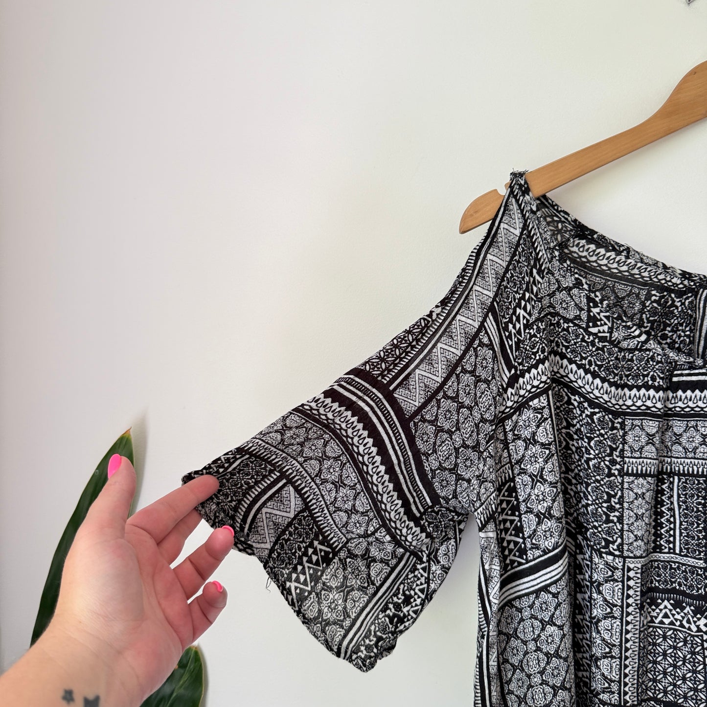 ALEXIA Patchwork Off Shoulder Top Black & White - 18