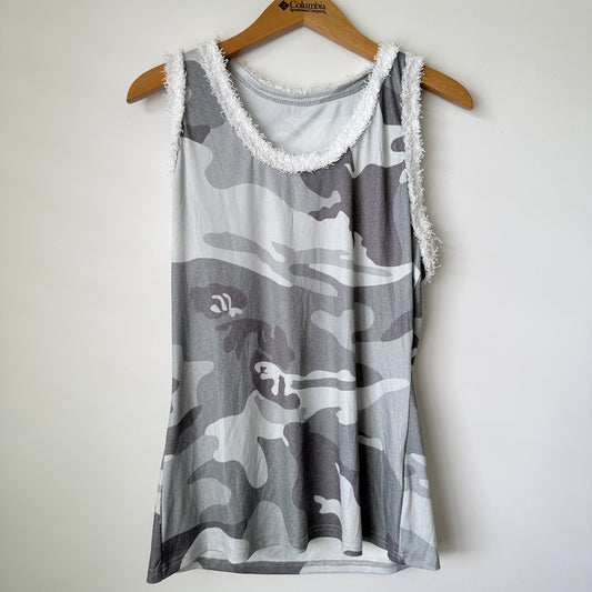 Urbanic Size XL Ribbed Tank Top