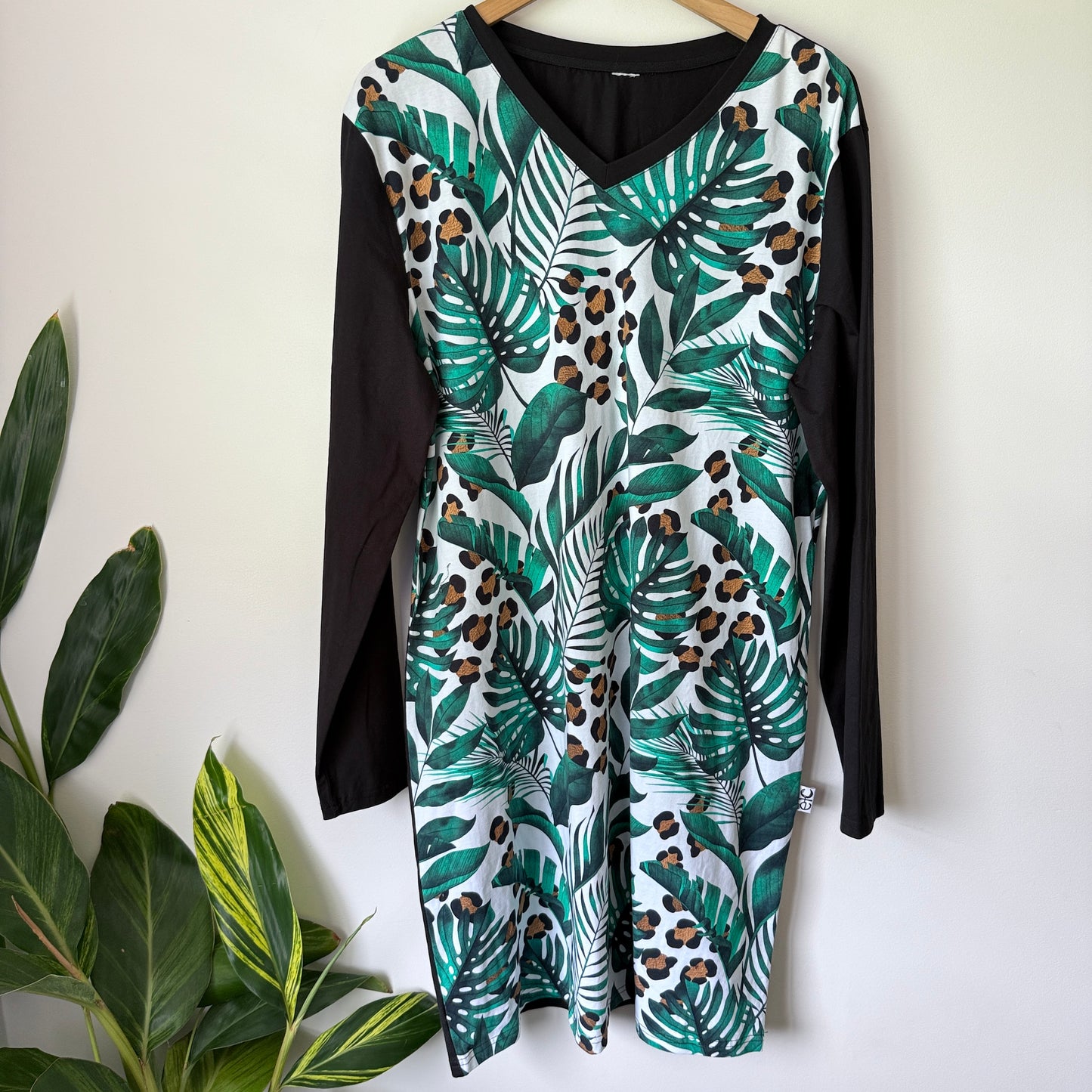 etc Tropical Leaf Leopard Print V Neck Long Sleeve Dress - 58cm U/Arm to U/arm