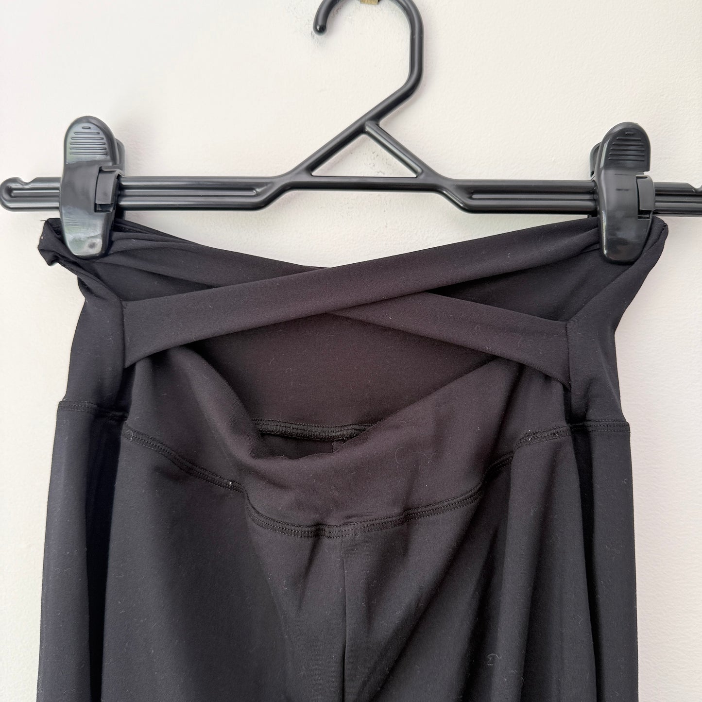 Unknown Size S Waist 54cm Cross Back Black High-Rise Jogger Pants