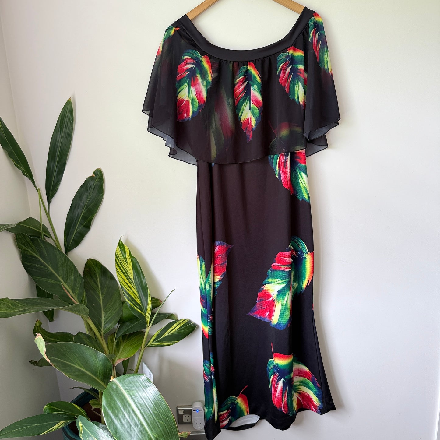 Q&F Off-Shoulder Tropical Maxi Dress Black/Multi - 4XL