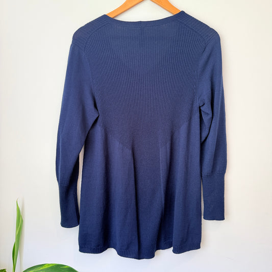 Visage (NZ Made) Size M 100% Merino Top