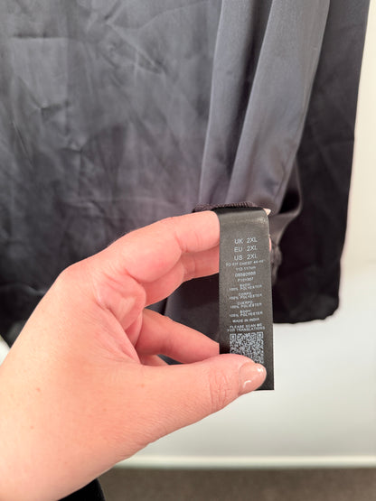 ASOS Size 2XL V Neck Long-Sleeve Top