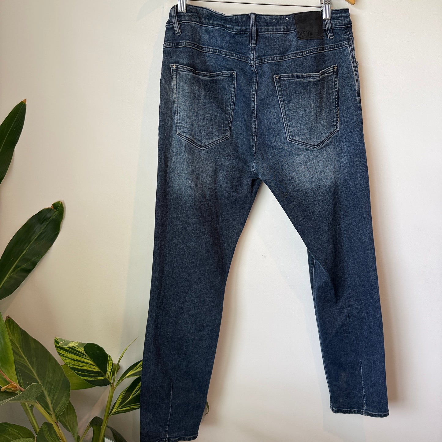Neuw Size W36 L32 Dark Wash Denim Jeans