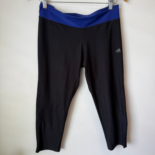Adidas Size M Capri Leggings