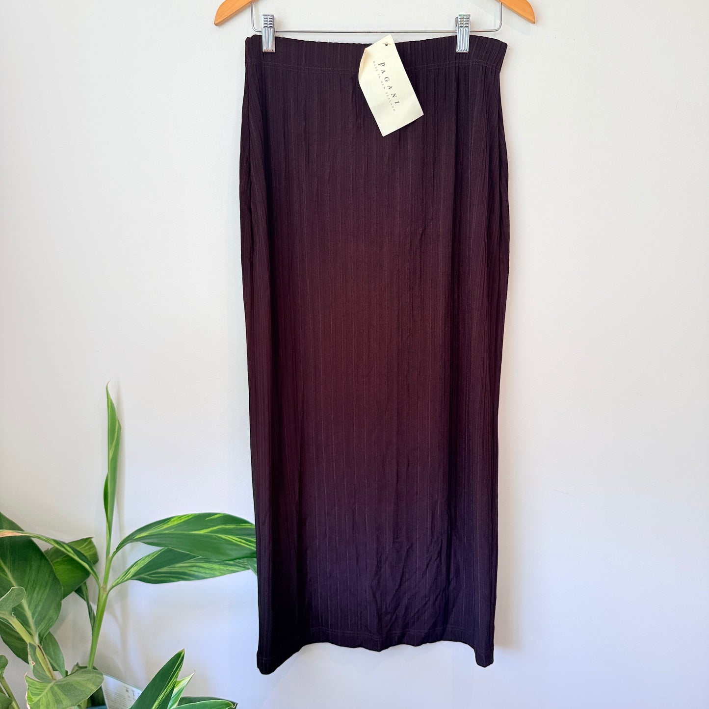 BNWT Pagani (NZ Made) Size L Maxi Skirt