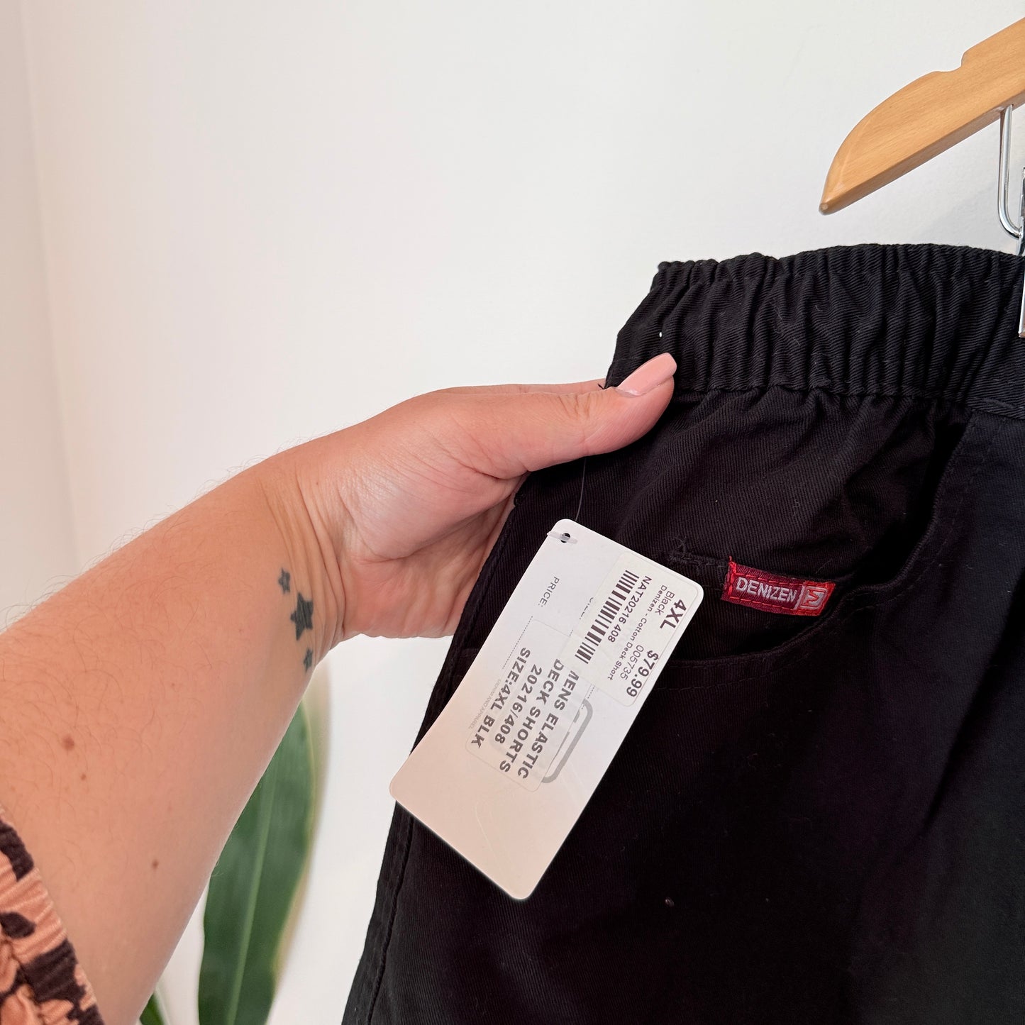 Denizen Elastic Waist 100% Cotton Shorts – Size 4XL
