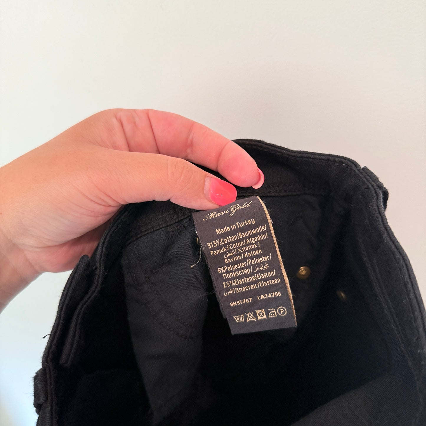 Mari Gold Waist 62cm Women’s Black Legging Jeans