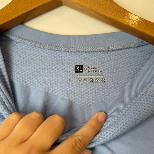 Size XL Ribbed Cropped Long-Sleeve Top