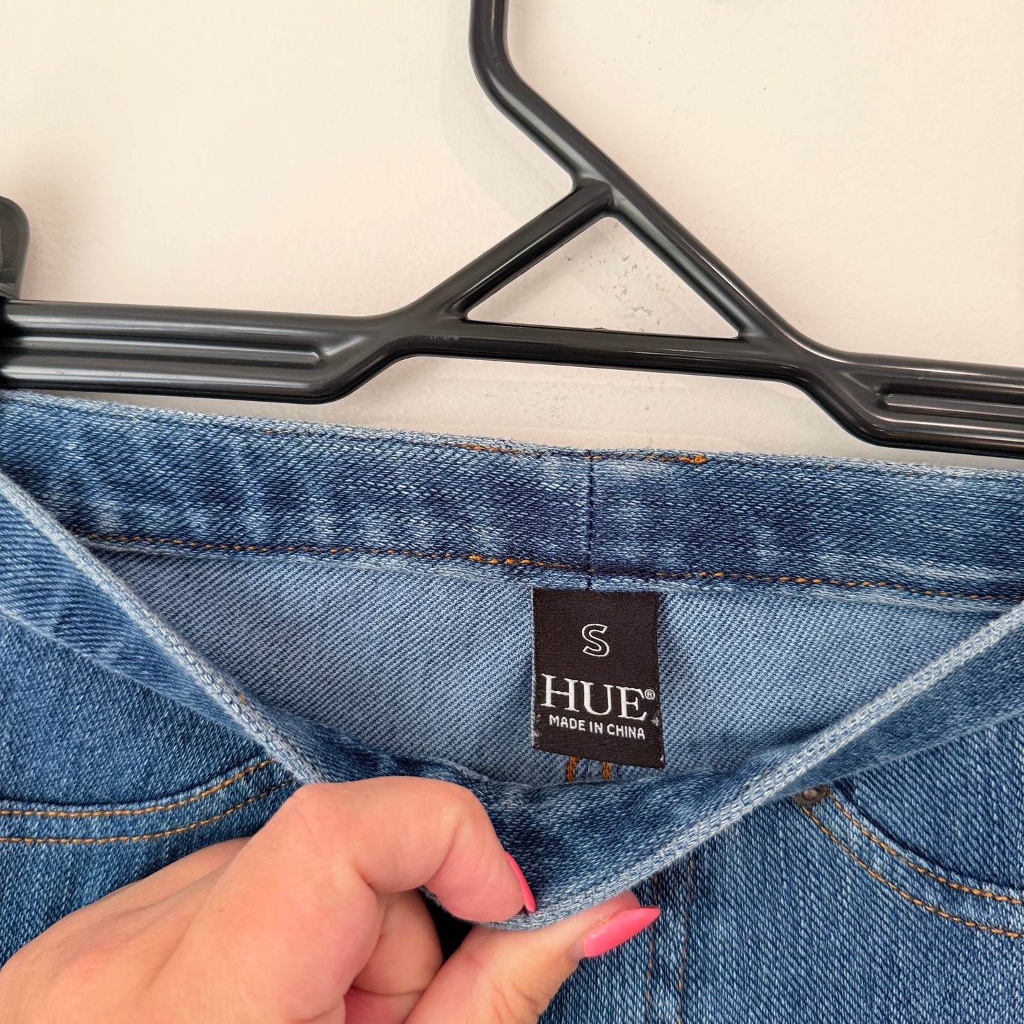 Hue Size S Skinny Women’s Blue Jeans