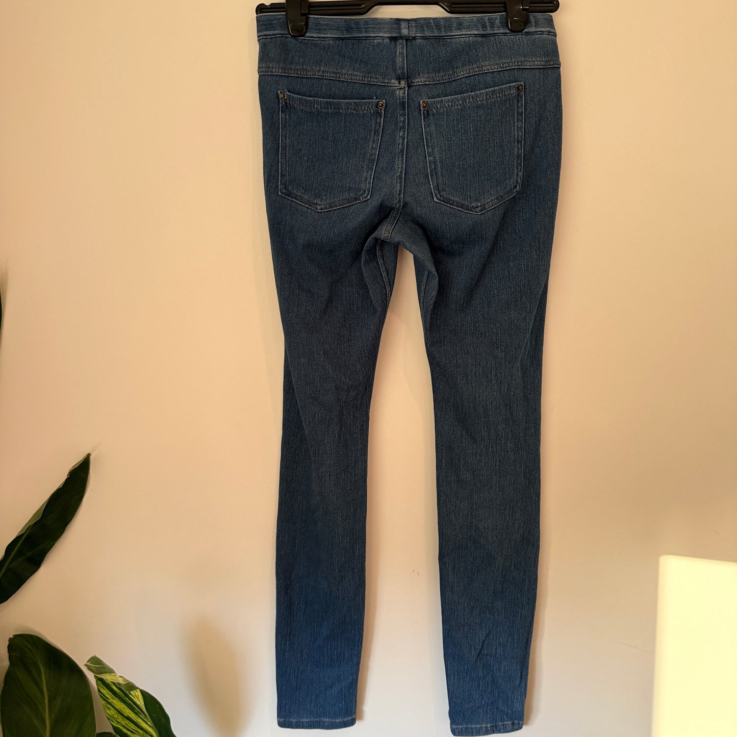 Hue Size S Skinny Women’s Blue Jeans