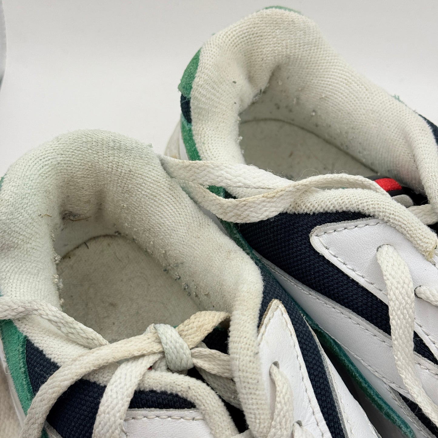 Fila V94M Low Sneakers White Navy Green Size 7