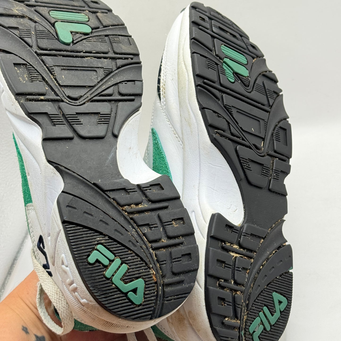 Fila V94M Low Sneakers White Navy Green Size 7