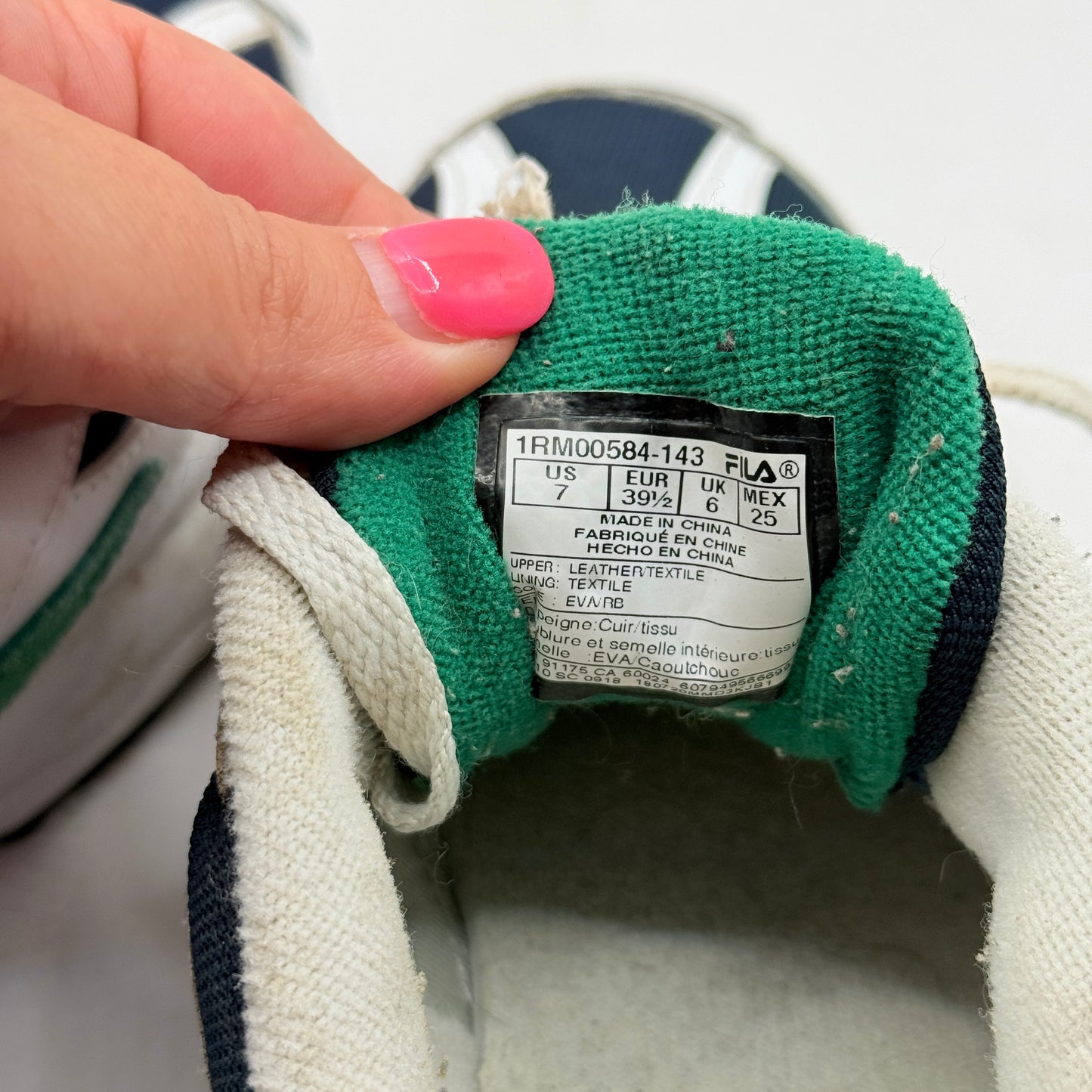 Fila V94M Low Sneakers White Navy Green Size 7