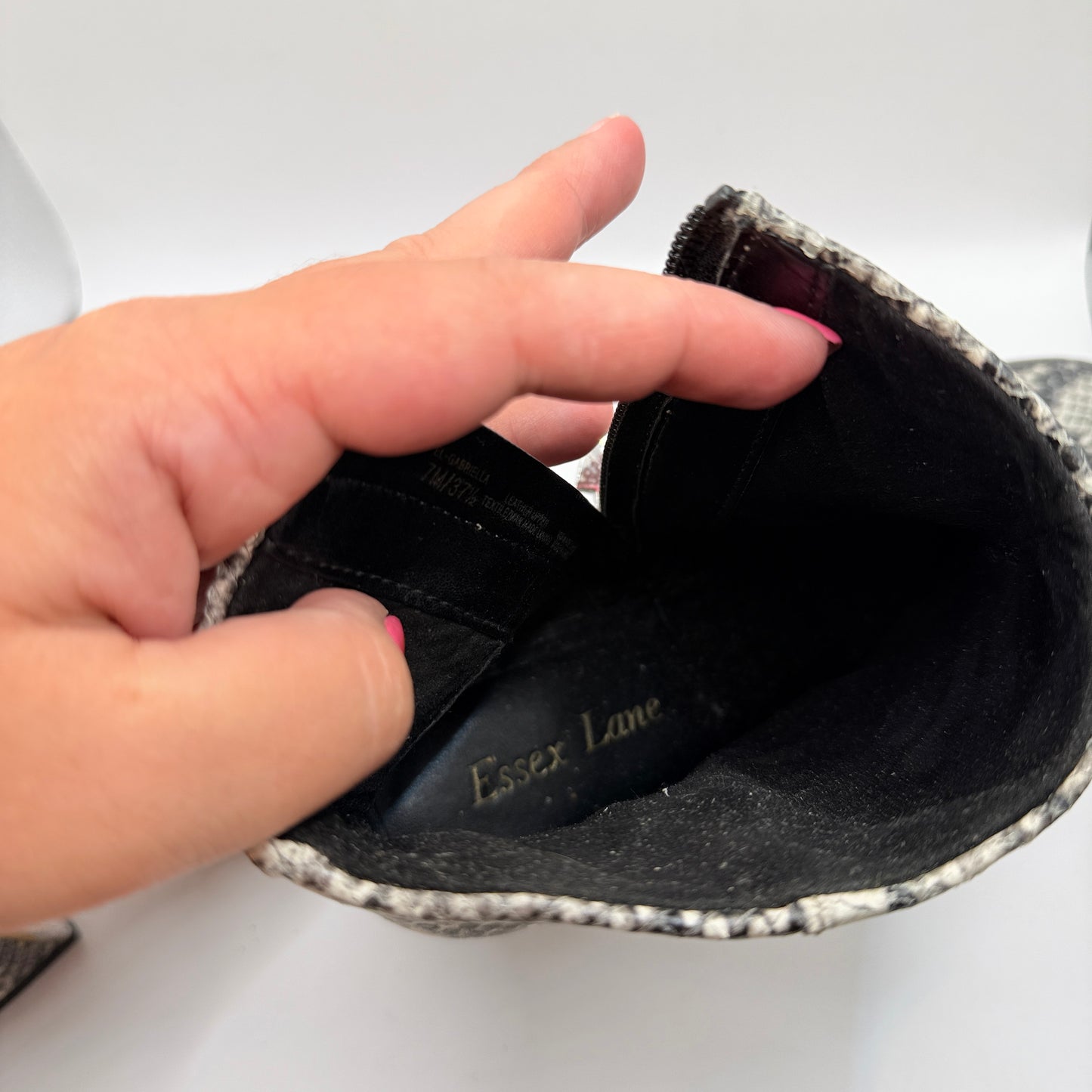 Essex Lane Gabriella Snake Print Ankle Boots Size 7M / 37.5