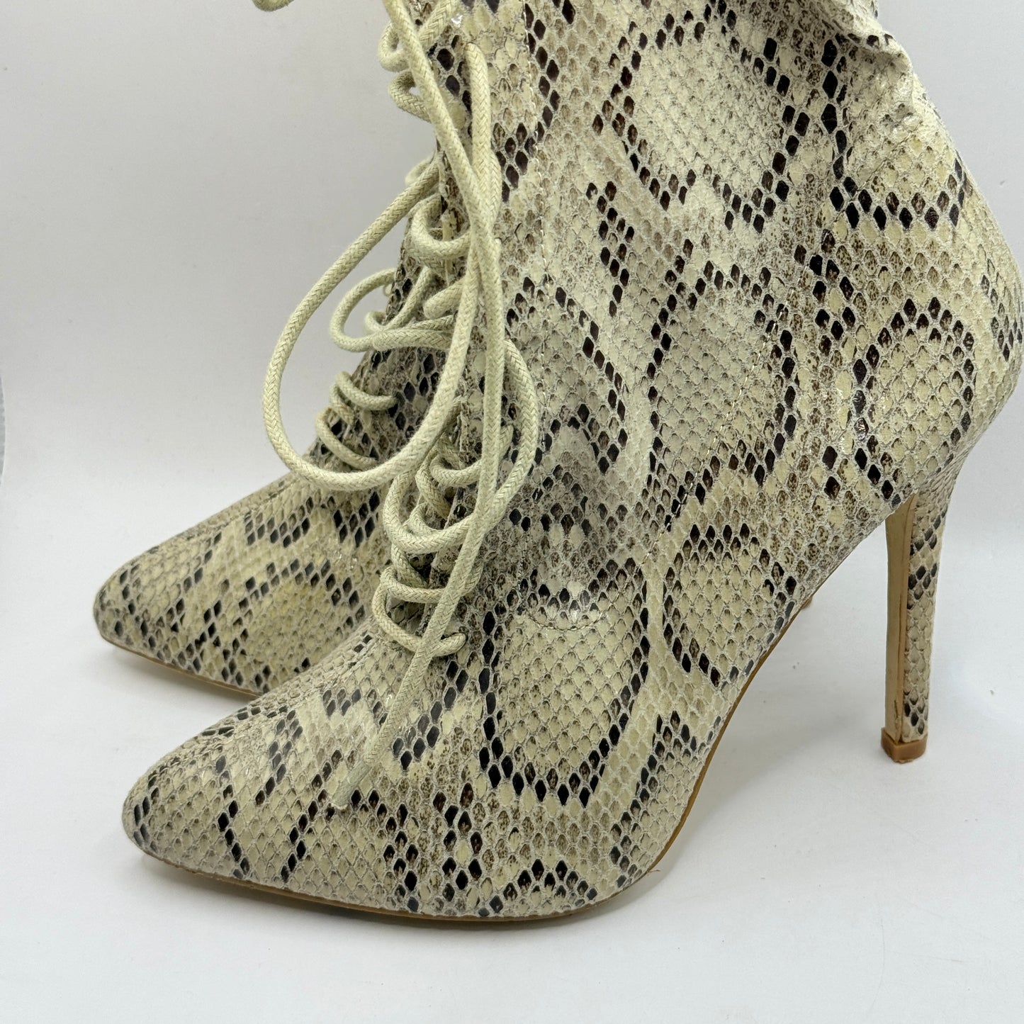 Pretty Little Thing Snake Print Lace-Up Stiletto Heels Size 6