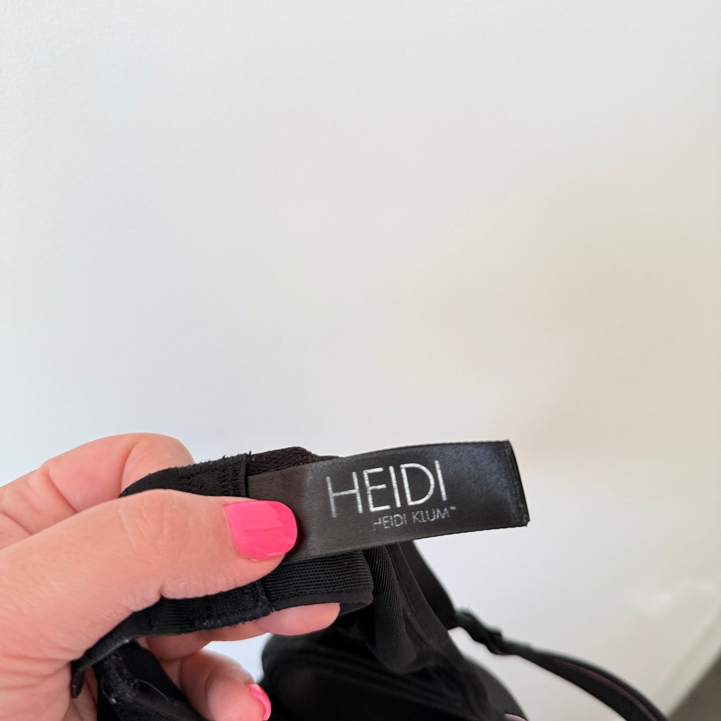 Heidi Klum Size 10C Low Impact Fit Custom Lift Lounge Bra