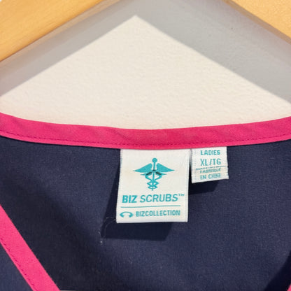 Biz Scrubs Size XL/TG Crossover Scrubs Set