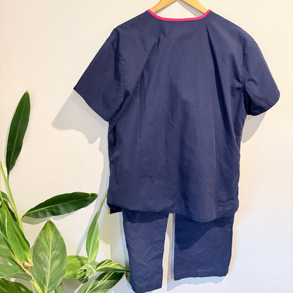Biz Scrubs Size XL/TG Crossover Scrubs Set