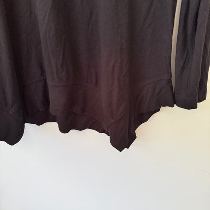 Succhi Collection by Susie Holland (NZ Made) Size U/Arm 49.5cm Black Viscose Top