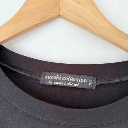 Succhi Collection by Susie Holland (NZ Made) Size U/Arm 49.5cm Black Viscose Top