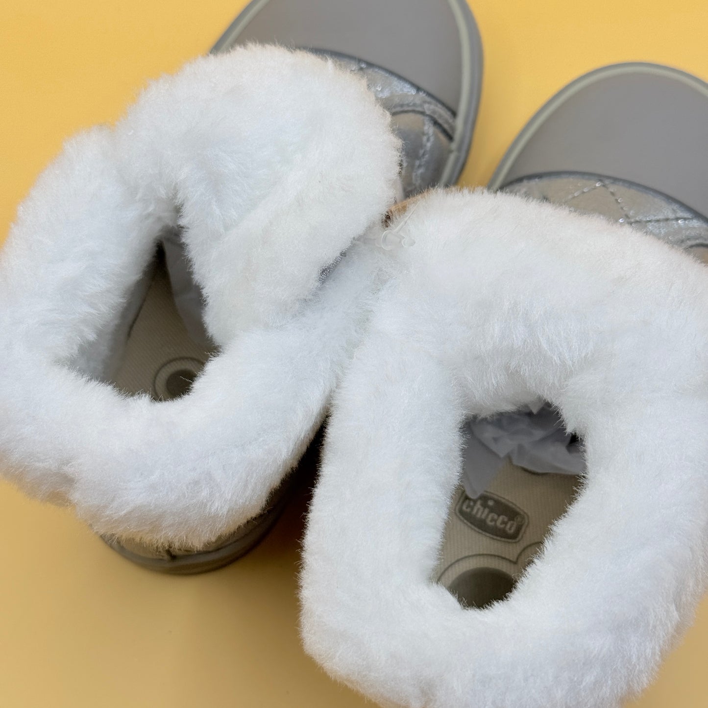 Chicco Kids’ Silver Fur-Lined Ankle Boots – Size 23 / 6.5US