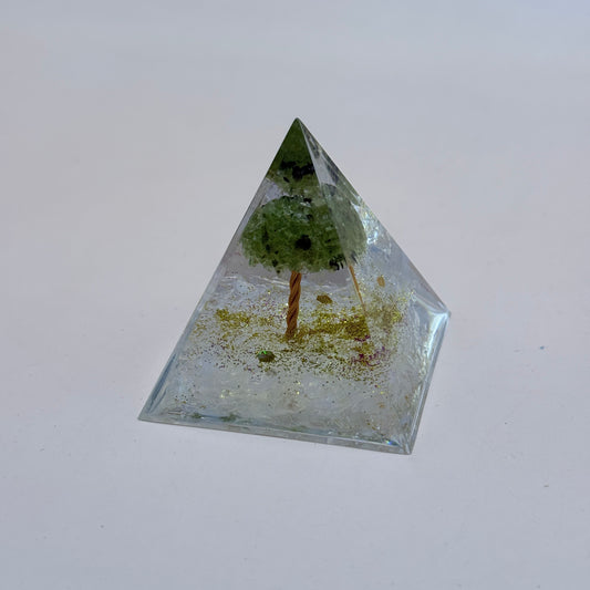Clear Resin Pyramid Tree Ornament with Gold Glitter Detail