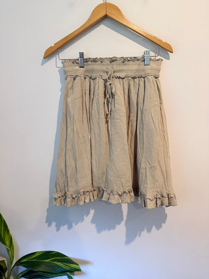 BNWT Paper Plane Boutique Size L Ruffled Skirt