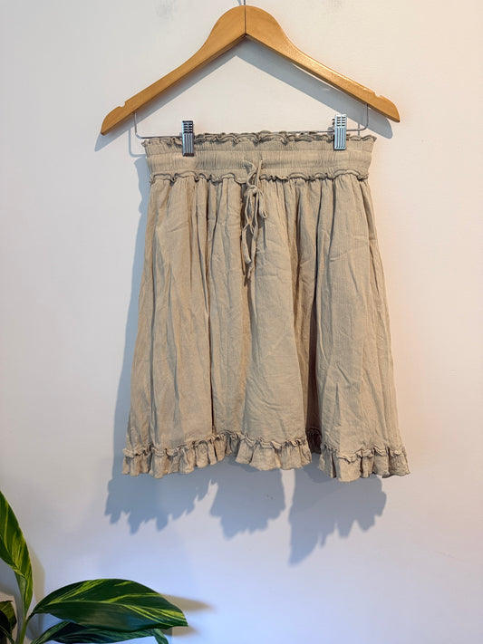 BNWT Paper Plane Boutique Size L Ruffled Skirt