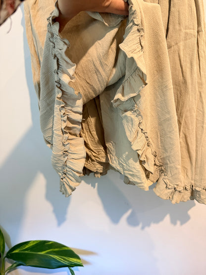 BNWT Paper Plane Boutique Size L Ruffled Skirt