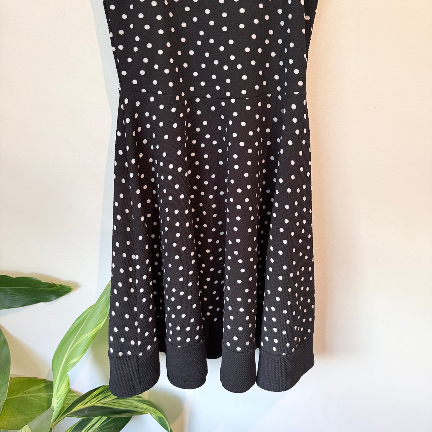 Brand Unknown Size U/Arm to U/Arm 38cm Polka Dot Mini Dress