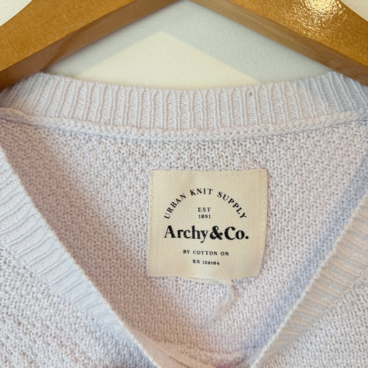 Archy & Co. White Textured Knit Sweater - u/arm 55cm