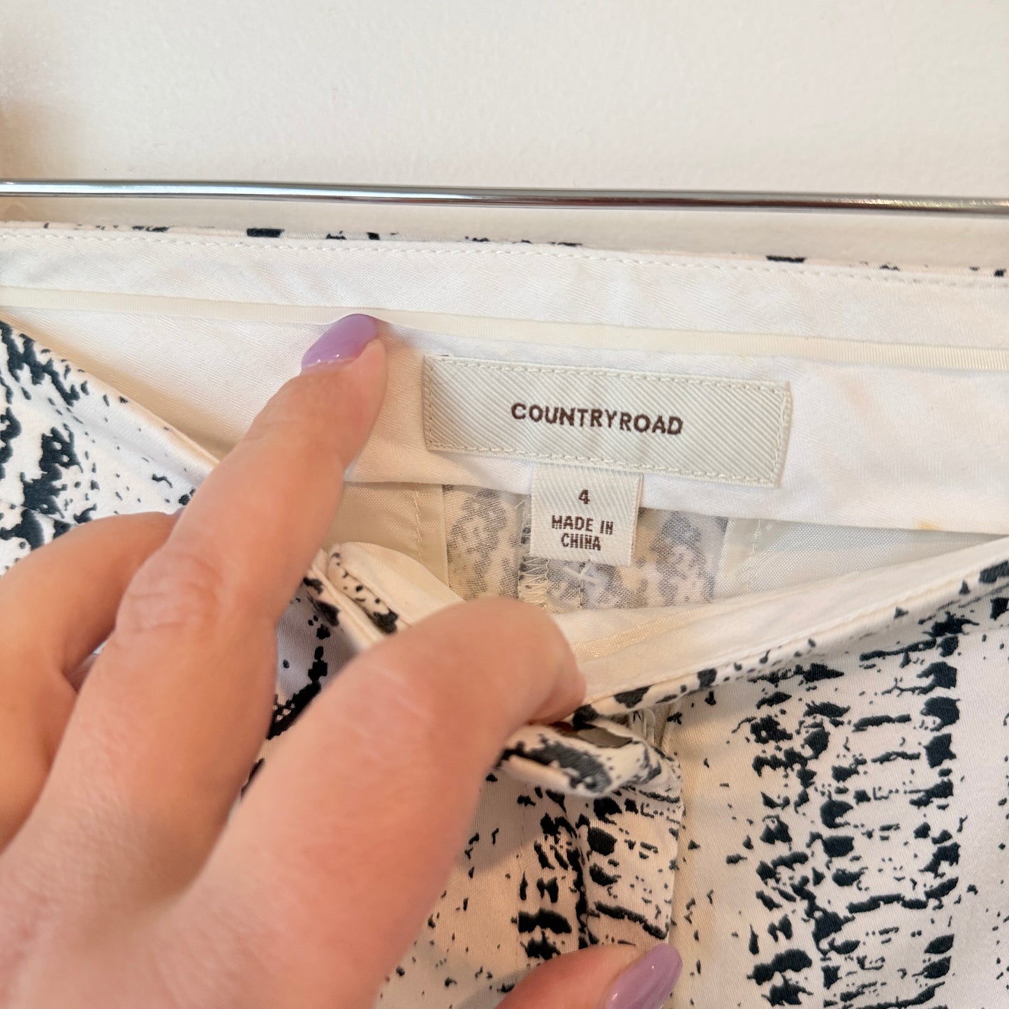 Country Road Snakeskin Print Trousers White Black - Size 4