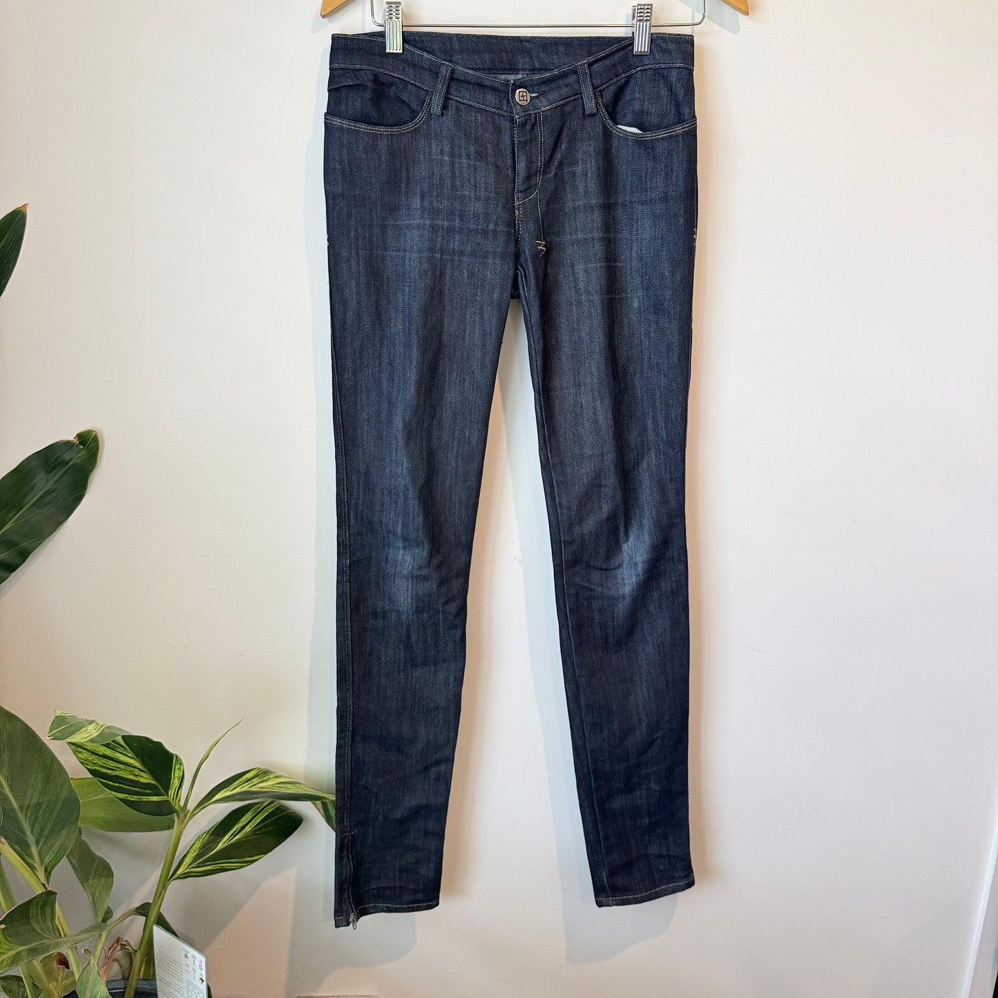 Tsubi Size 28 Slim Fit Jeans