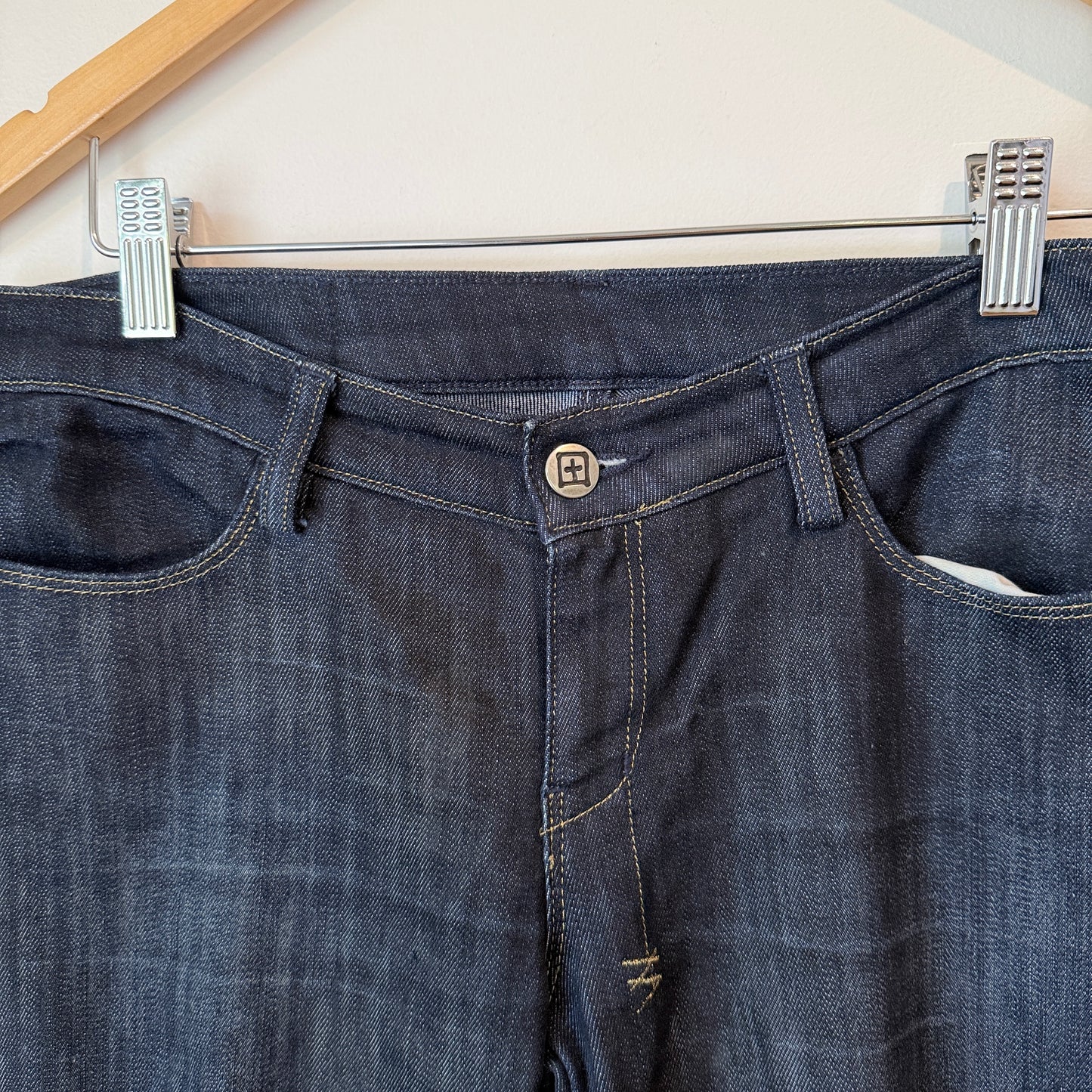 Tsubi Size 28 Slim Fit Jeans