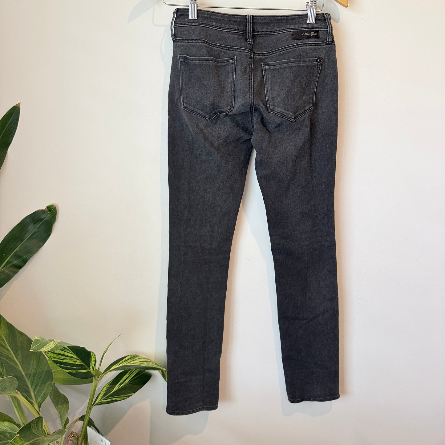 Mari Gold Size 32 Black Stretch Denim Jeans