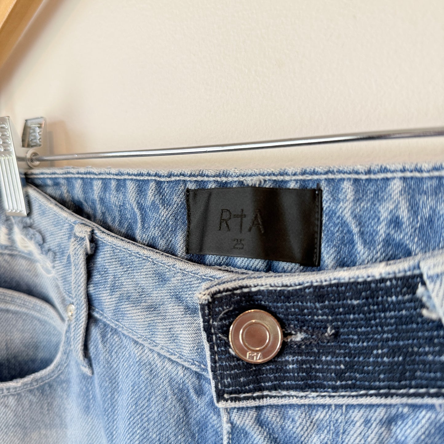 RtA Size 25 Distressed Straight-Leg Denim Jeans