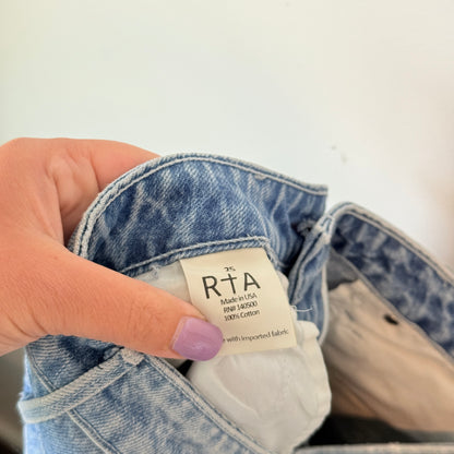 RtA Size 25 Distressed Straight-Leg Denim Jeans
