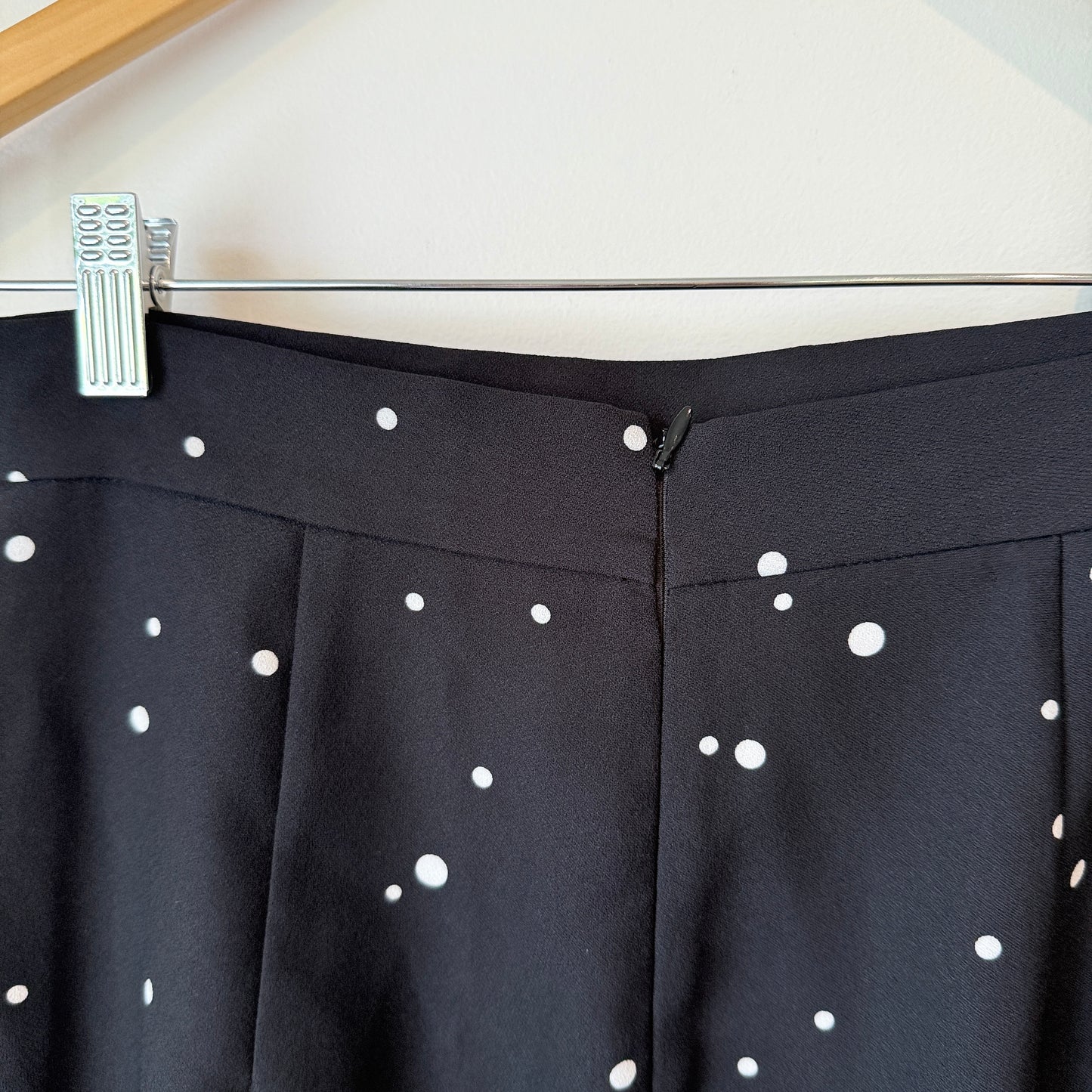 Veronika Maine Size 8 Black Mini Skirt