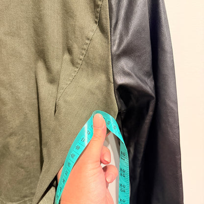 Brand Unknown Size U/Arm to U/Arm 49cm Utility Jacket