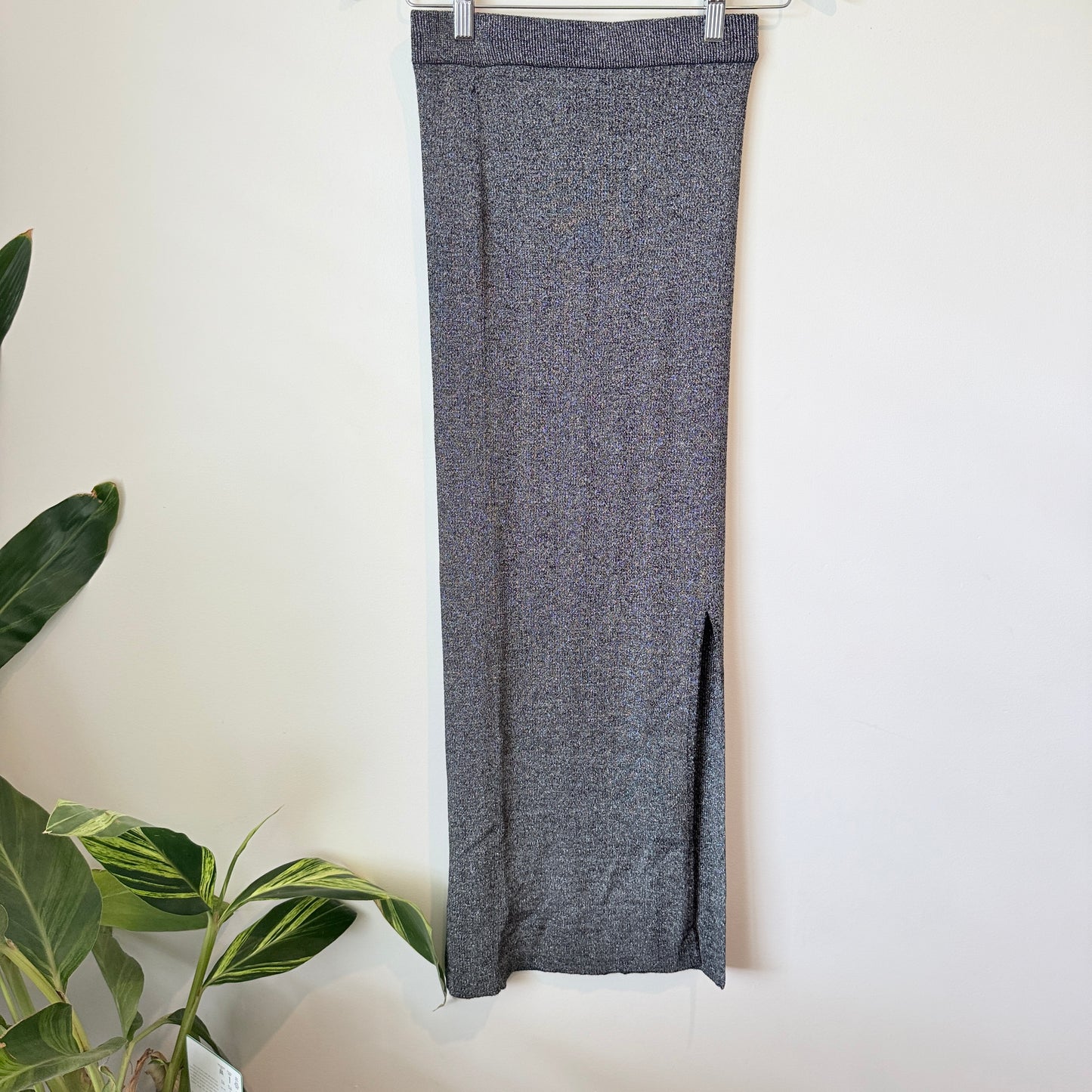 Brand Unknown Knit Midi Skirt with Side Slit – Waist 66cm