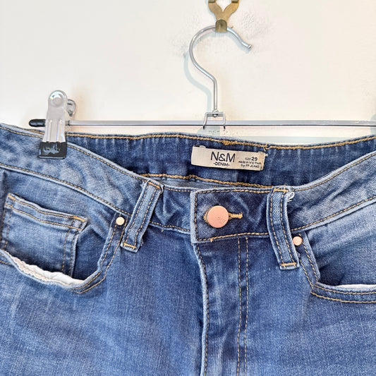 N & M Size 29 Medium-Wash Blue Jeans