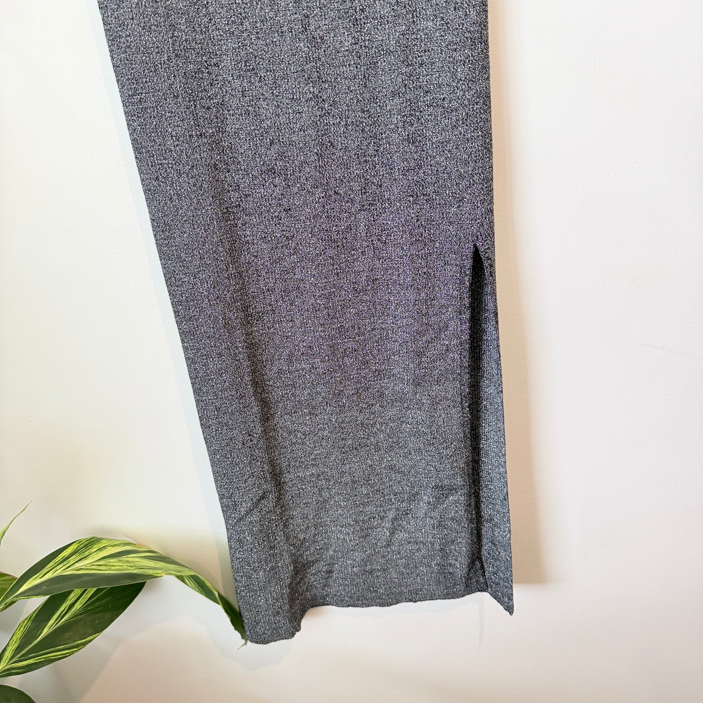 Brand Unknown Knit Midi Skirt with Side Slit – Waist 66cm