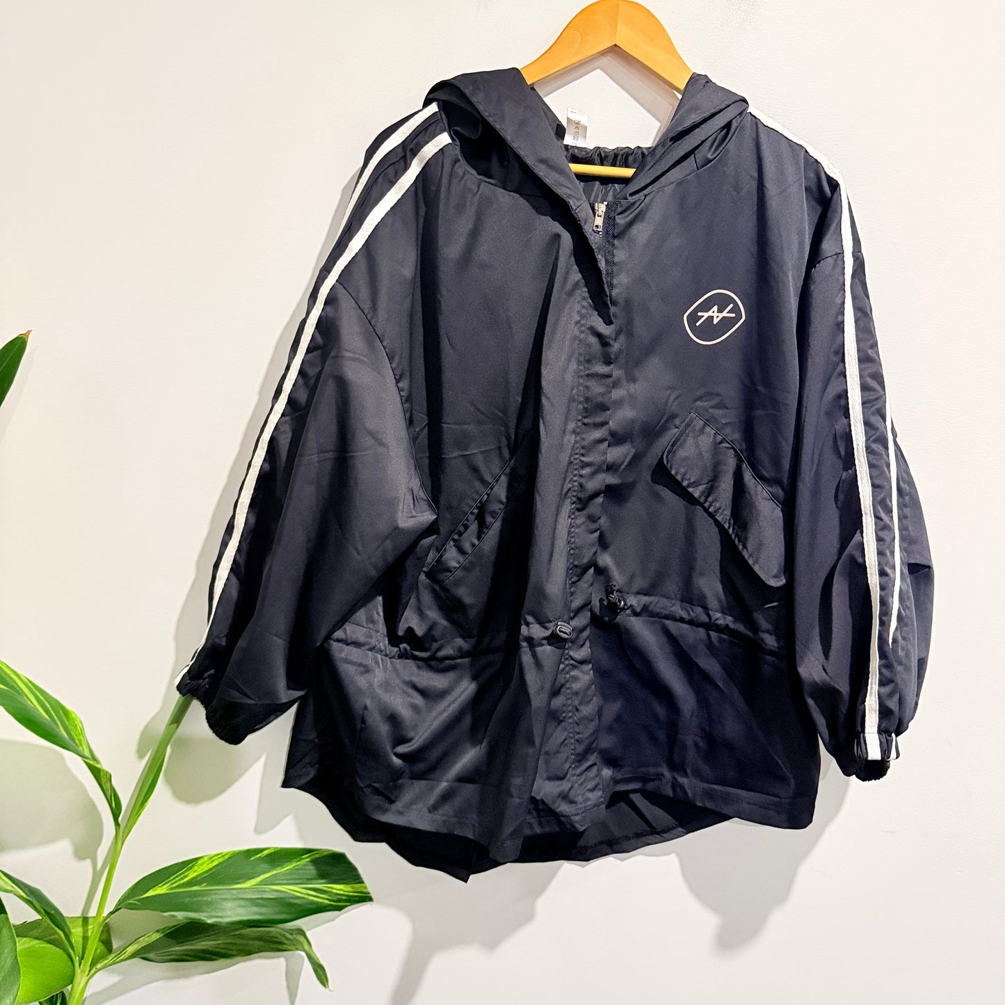 Brand Unknown Size L Windbreaker Jacket