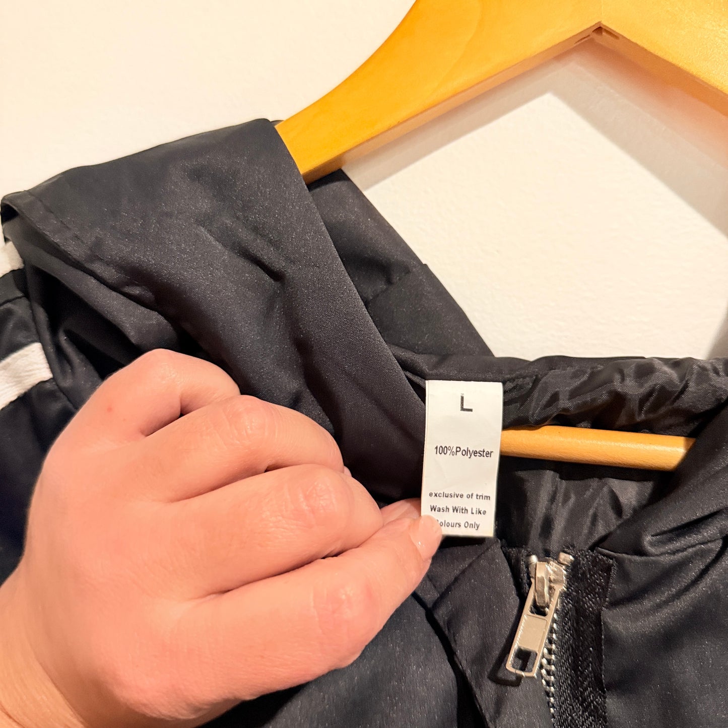 Brand Unknown Size L Windbreaker Jacket