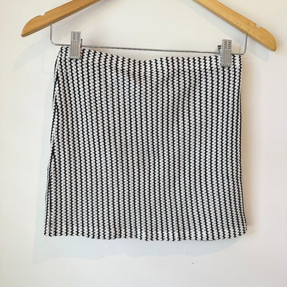 Glassons Black & White Knit Mini Skirt – Size M