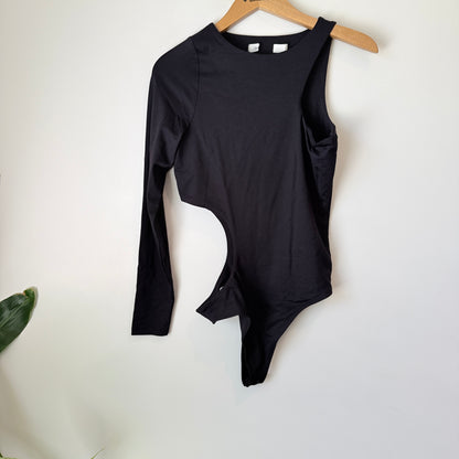 Glassons Asymmetrical Cut-Out Long Sleeve Bodysuit – Black Size M