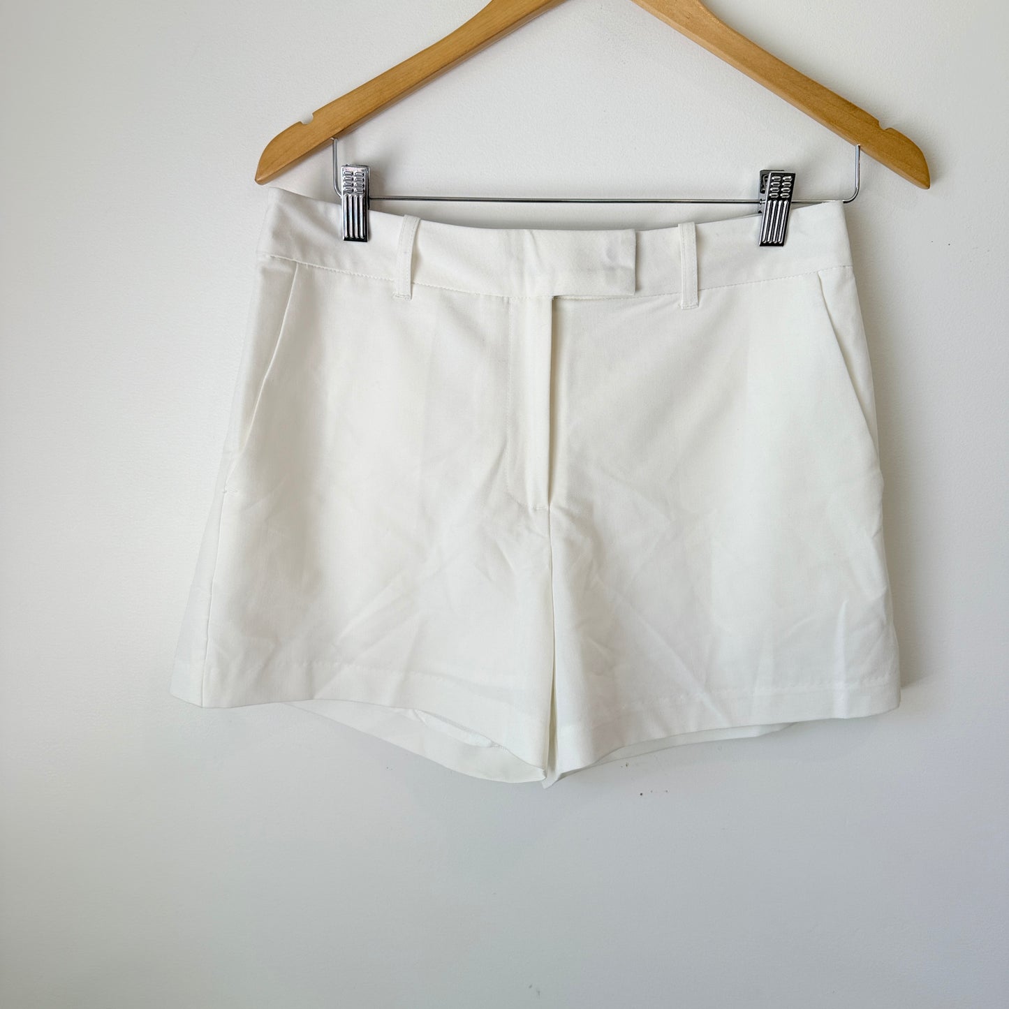 Glassons White Linen Tailored Shorts – Size 10