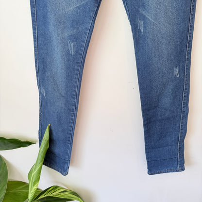 Brand Unknown Size 30 Medium-Dark Wash Jeans